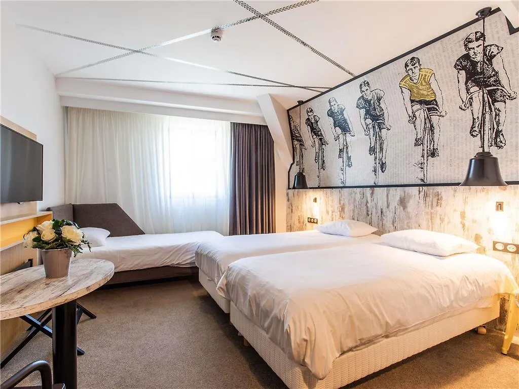 Ibis Styles Dinan Centre Ville 3*,