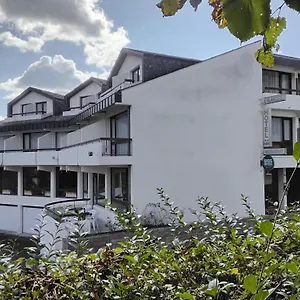 Logis L'elanceze Hotel Thiezac